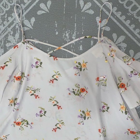 Floral Cold Shoulder Blouse Grey - Picture 2 of 4